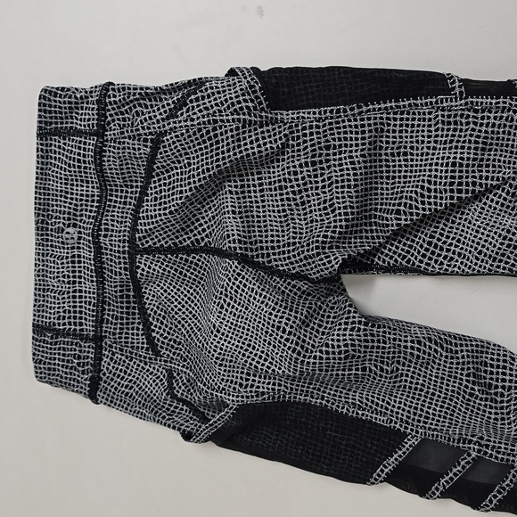 Lululemon Athletica wild And Free Tight Fall Net White Black - Picture 8 of 12